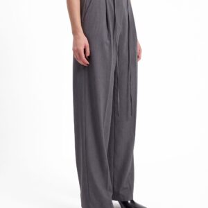 Pantalone wide leg con coulisse
colore grigio